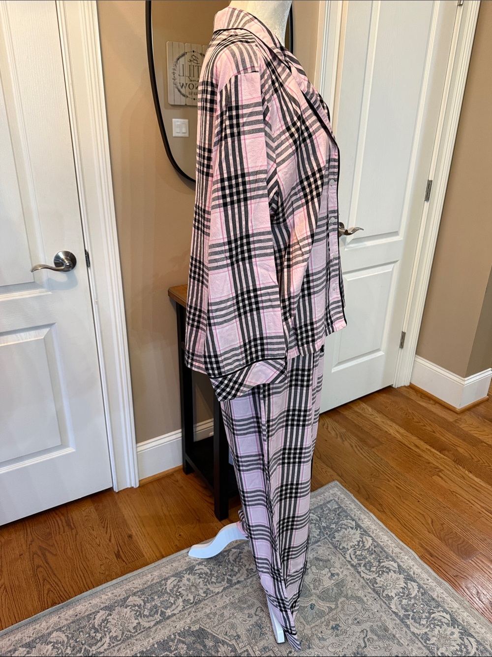 Victoria's Secret Pink Plaid Flannel Pajama Set - Picture 10 of 15